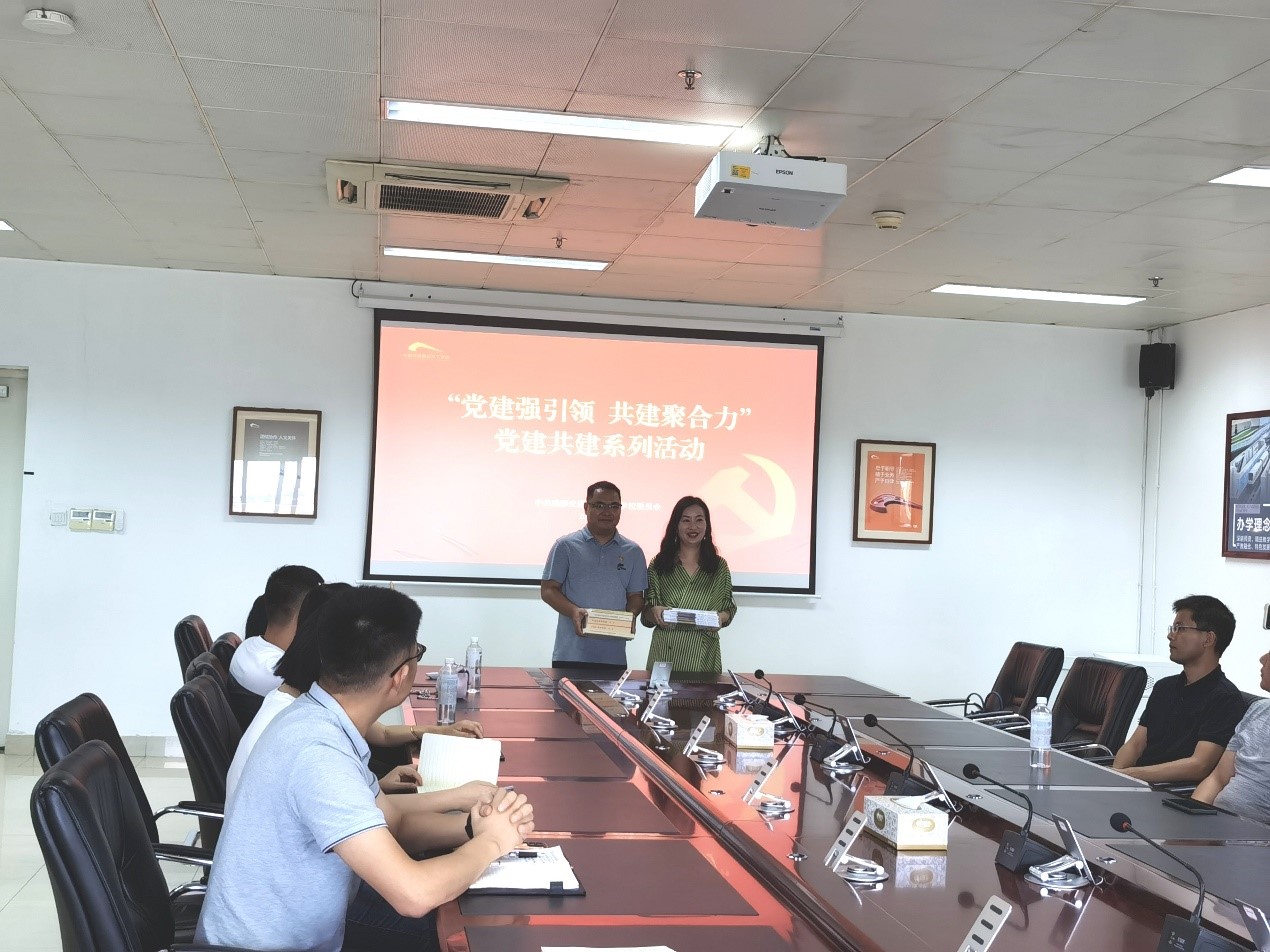 1696643752246044180.jpg 4.jpg