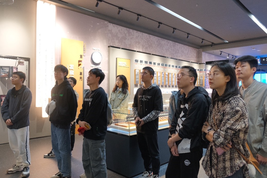 1698649101216014052.jpg 1698649101216014052.jpg