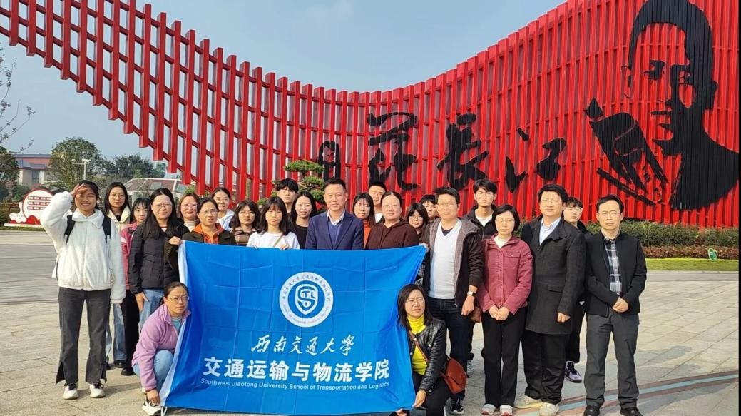 1701228432264032256.jpg 2.jpg