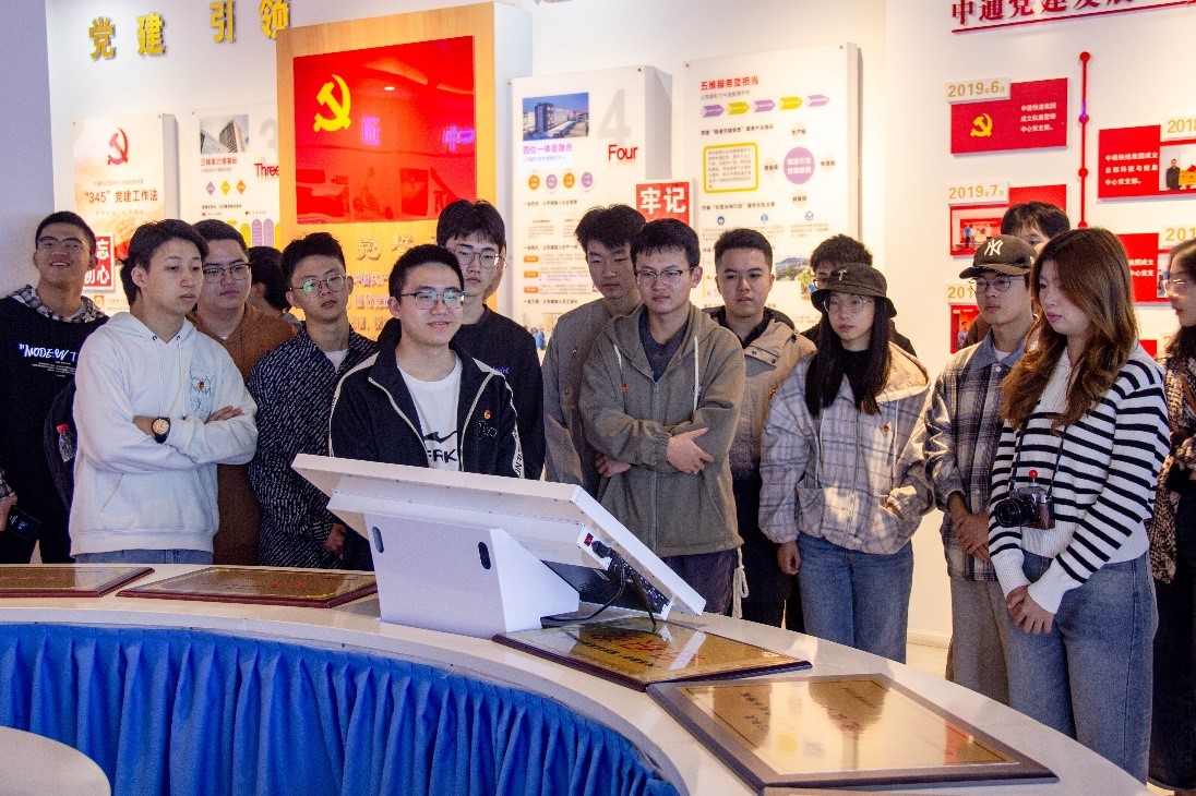 1698648805453035485.jpg 1698648805453035485.jpg