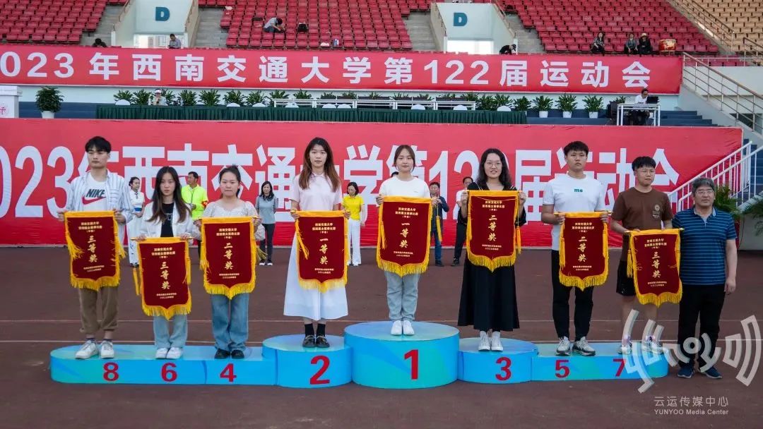 1682253311905024339.jpg 14.16.jpg