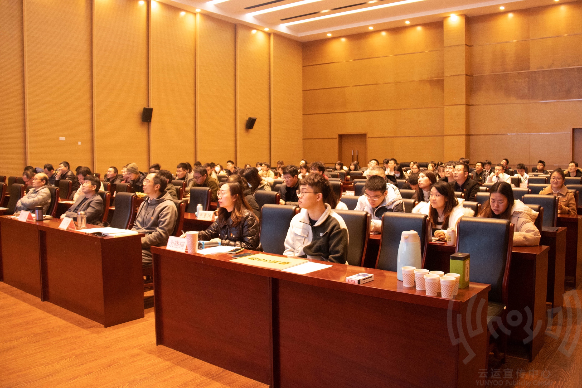 1640239332890079092.jpg f8b89b89cdf1b26721fedc05d572075.jpg