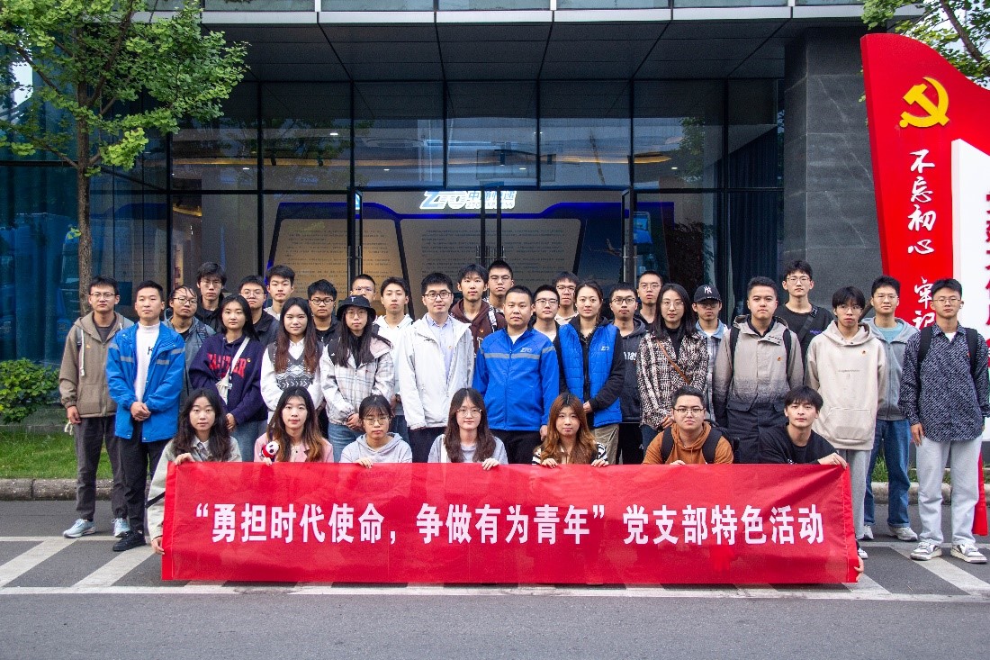 1698648673356027584.jpg 1698648673356027584.jpg